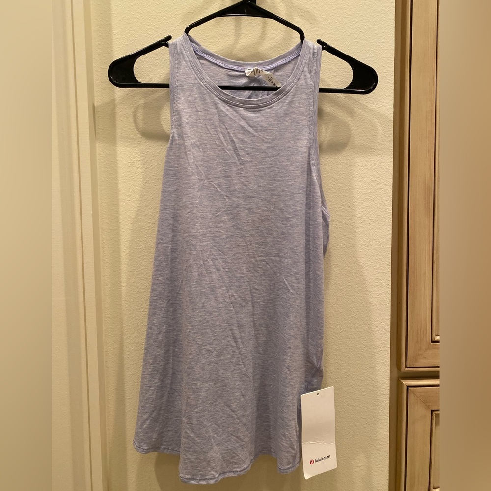 Lululemon women’s tank
